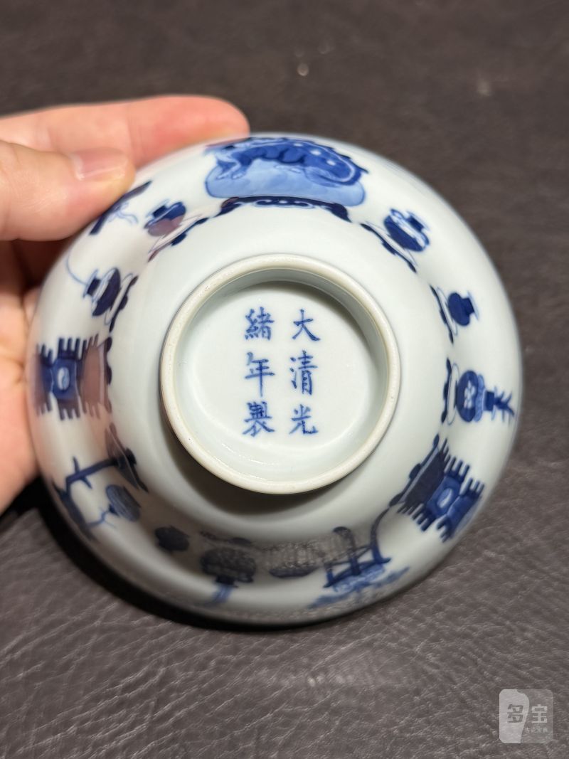 清光绪 青花清供图折腰杯一对 - 图20